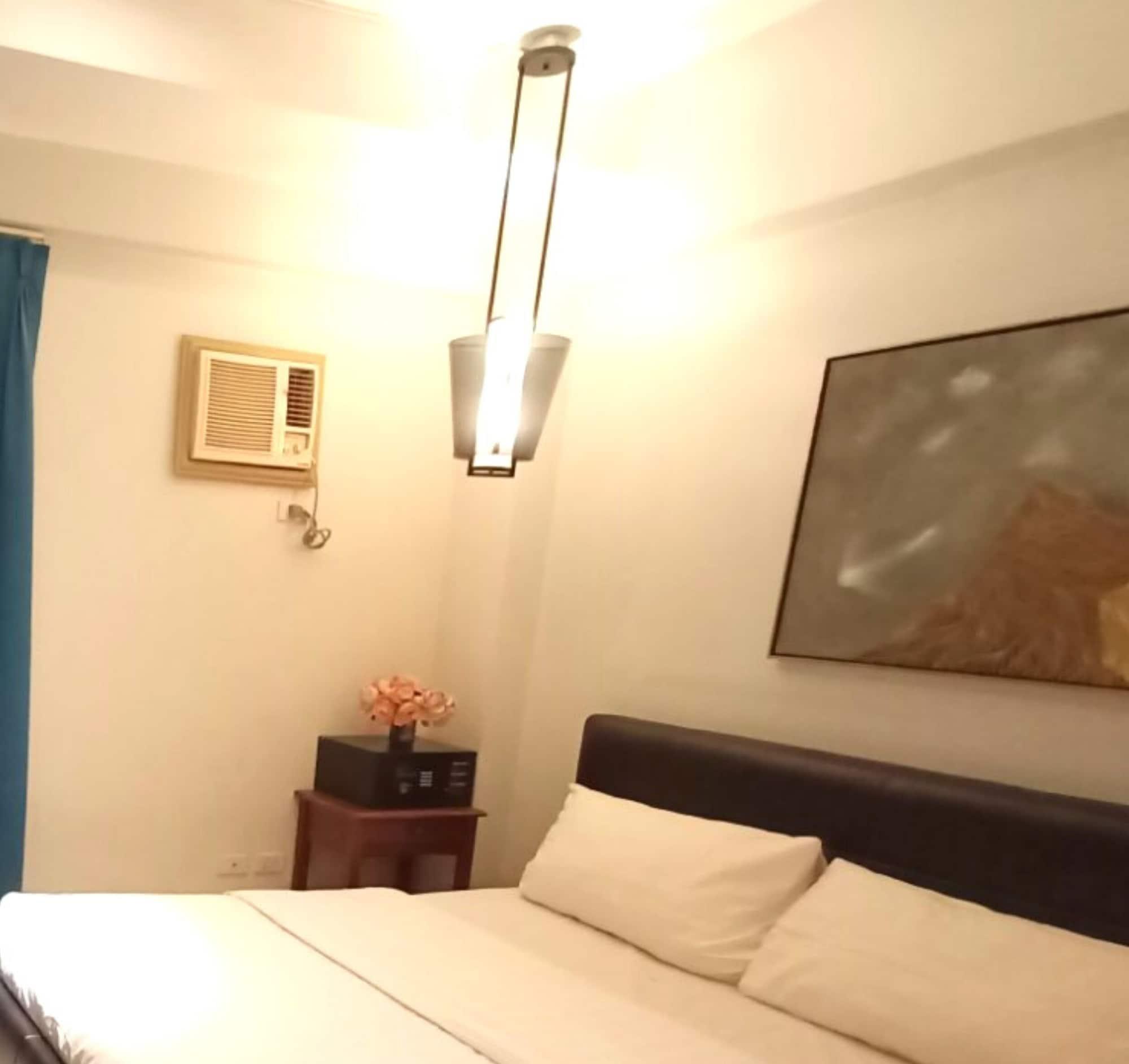 Pacific Park Hotel Кесон-Сити Экстерьер фото