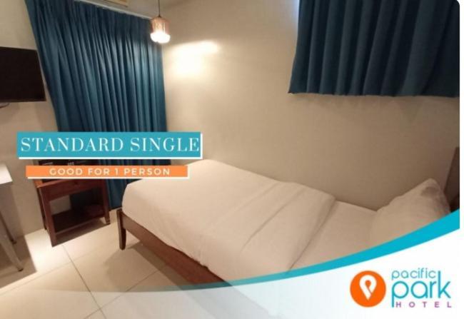 Pacific Park Hotel Кесон-Сити Экстерьер фото